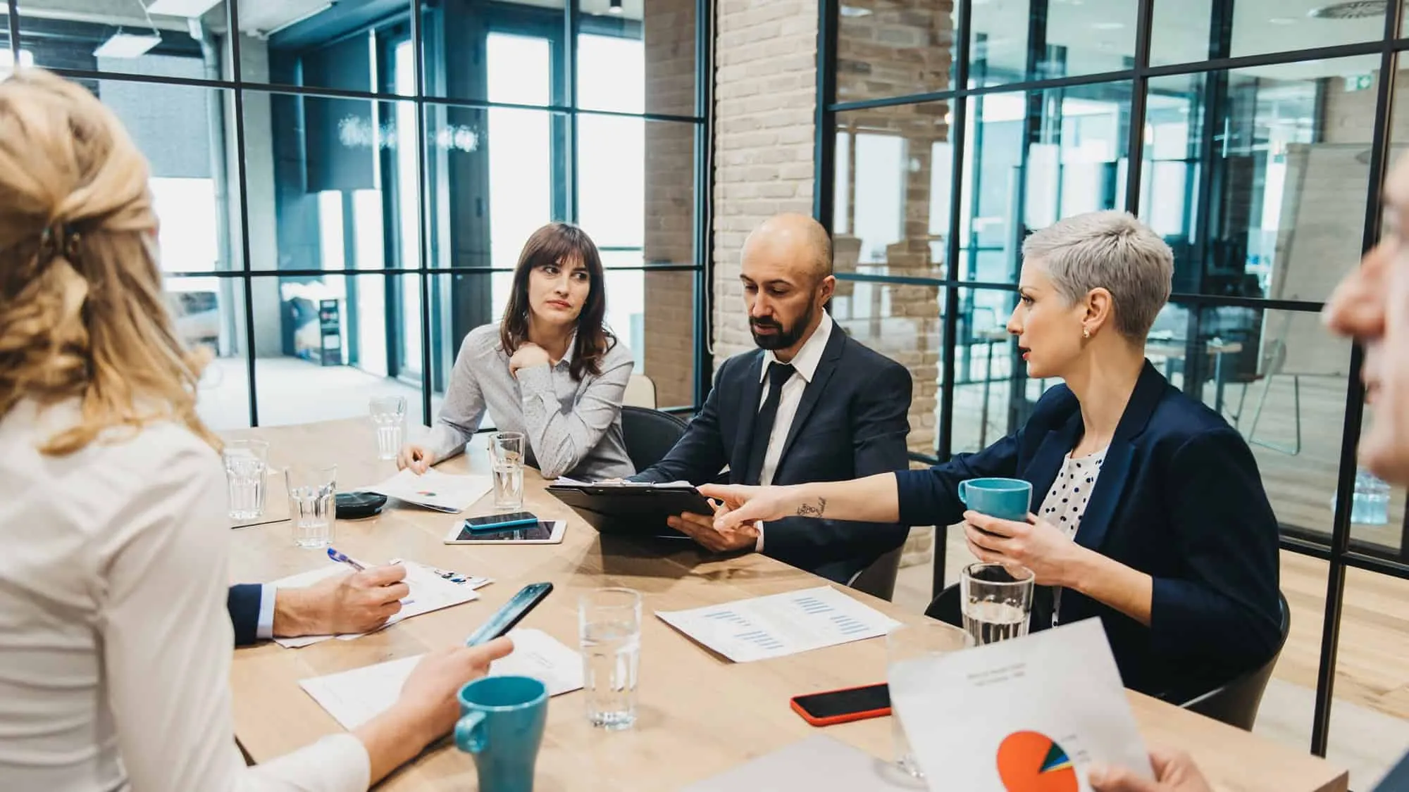 Eight Indicators you need to modernize your Edge Data Management